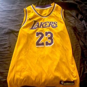 Old lerbron James number 23 jersey